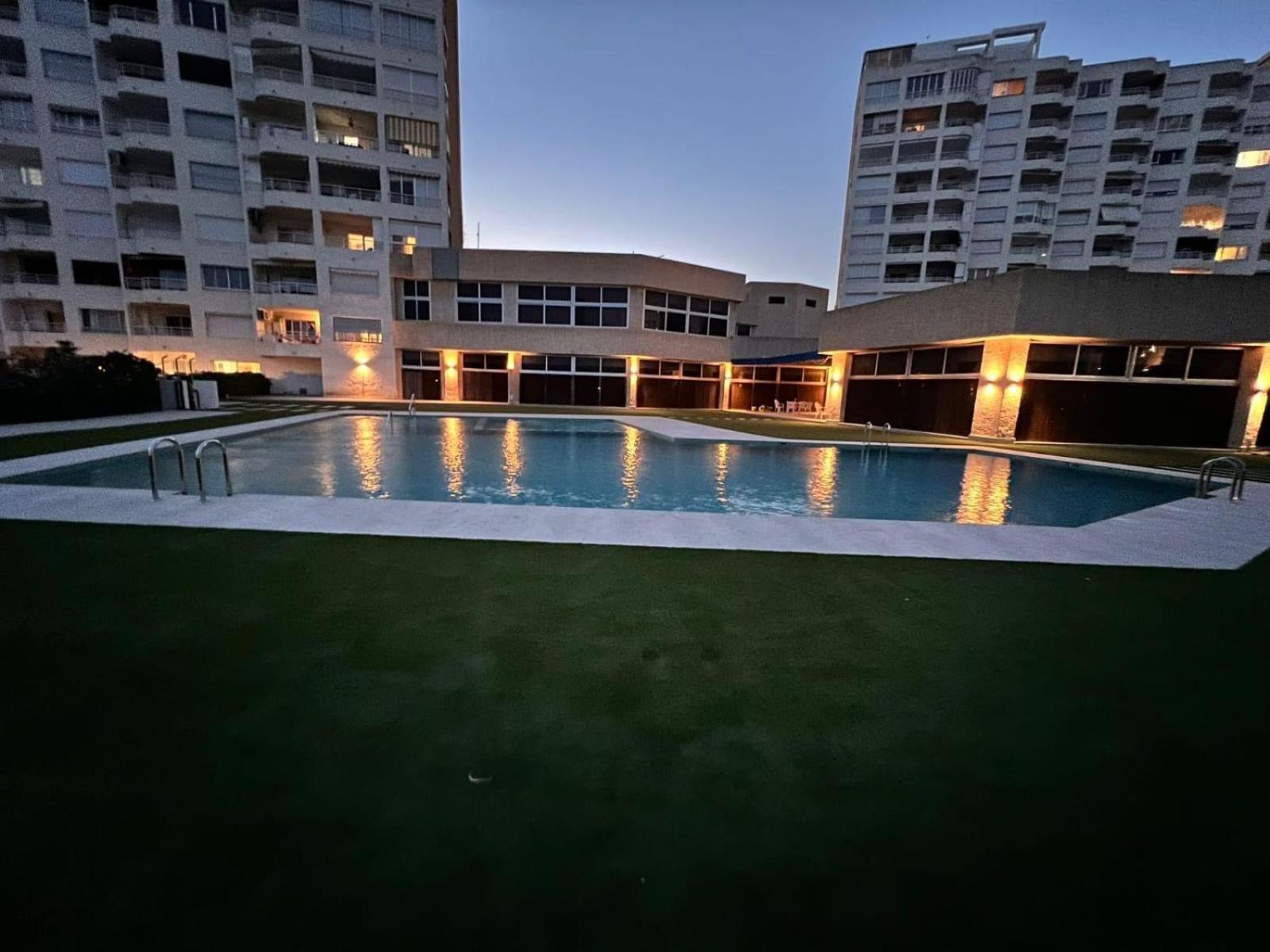 Luxe Beach Two By Gloove Apartman Villajoyosa Kültér fotó